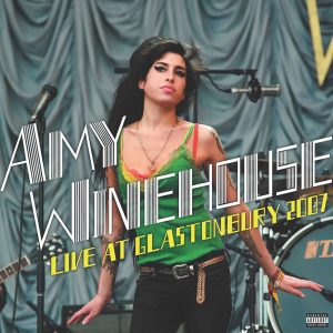 Amy-Winehouse-Glastonbury (1)